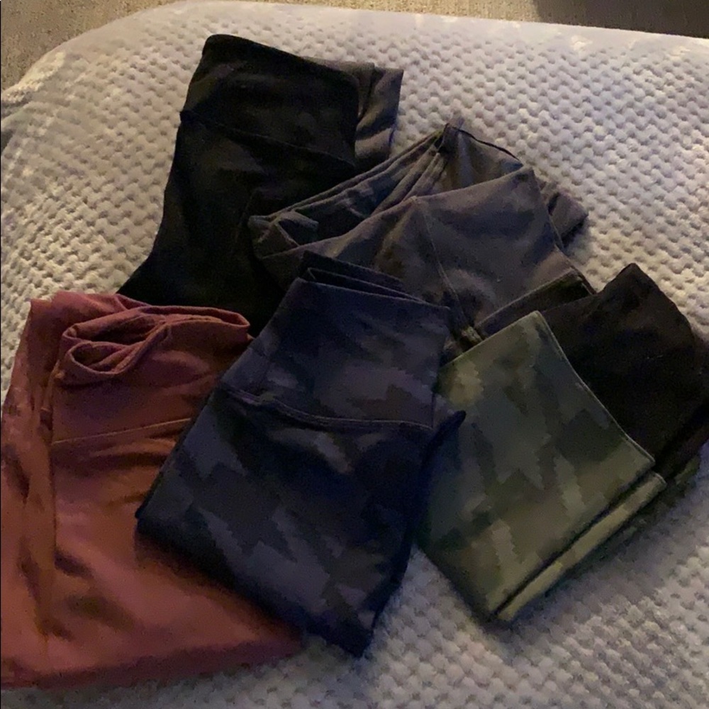 5 piece bundle of ALO yoga leggings